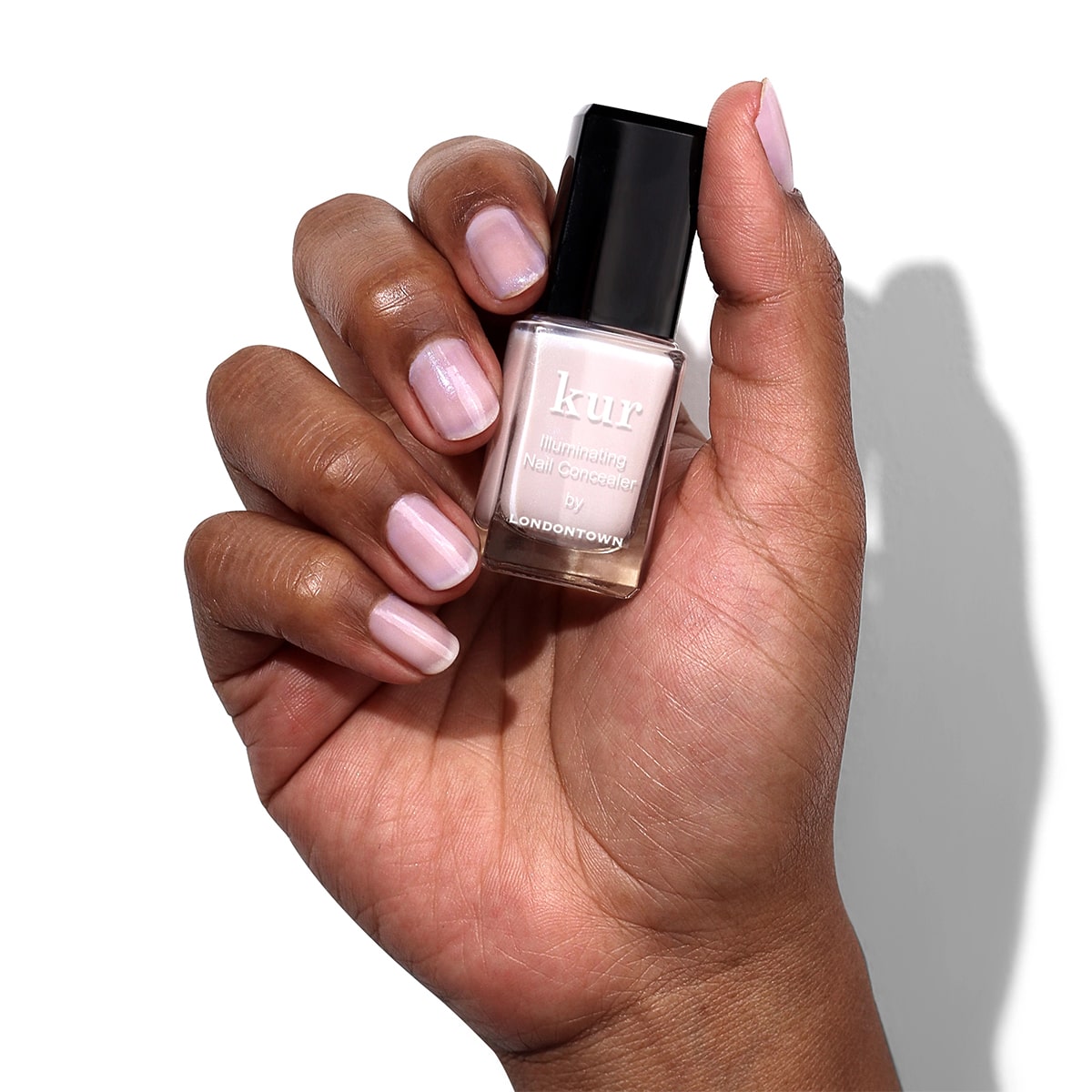 Illuminating Nail Concealer - Pink