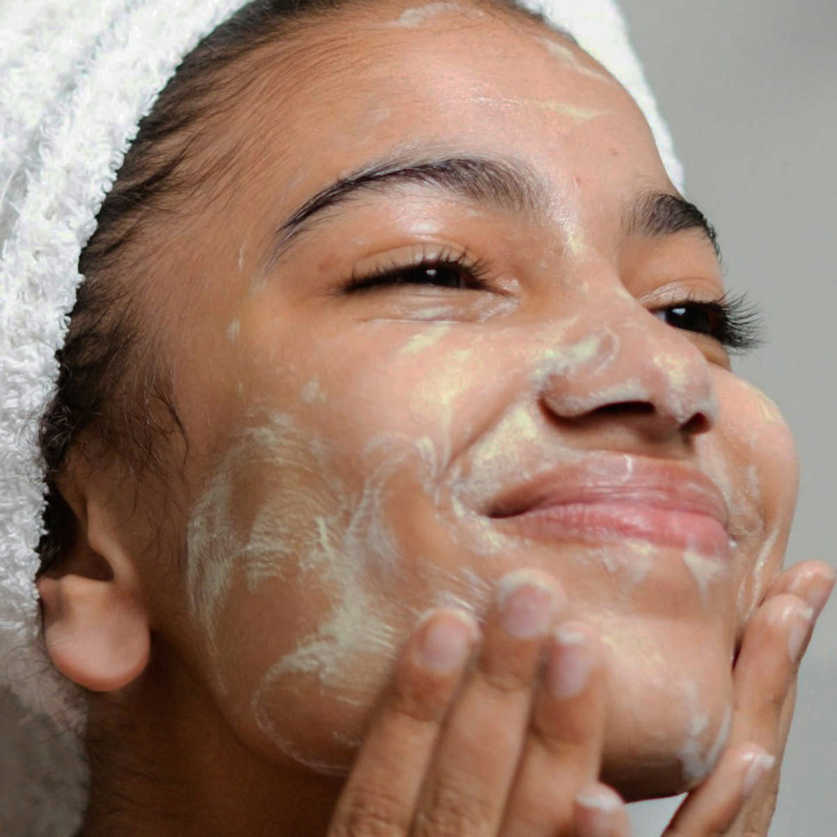 Edelweiss Extreme™ Hydra-Calm Cream Cleanser