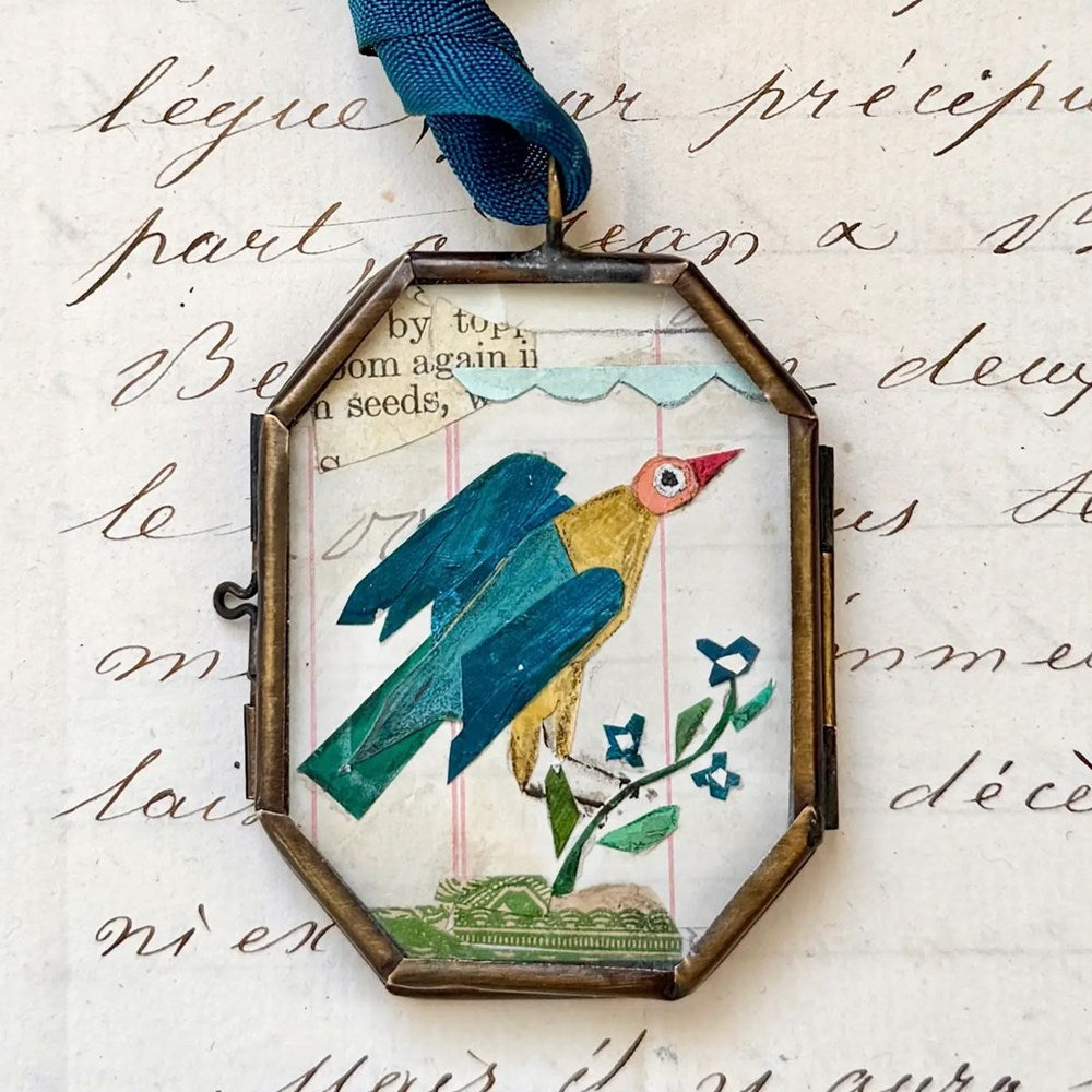 Small Locket - Cassis Folk Bird