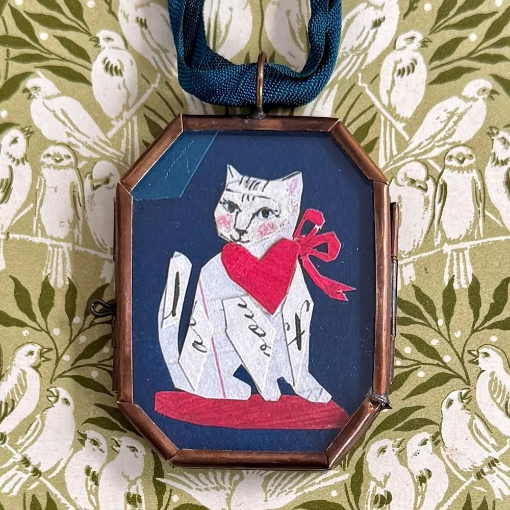 Small Locket - Kitty Love
